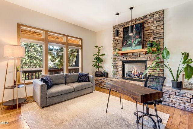 335 NW 17th Street, Bend, OR 97703