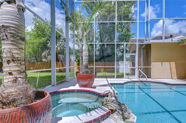 6213 PARKWAY BOULEVARD, Land O Lakes, FL 34639