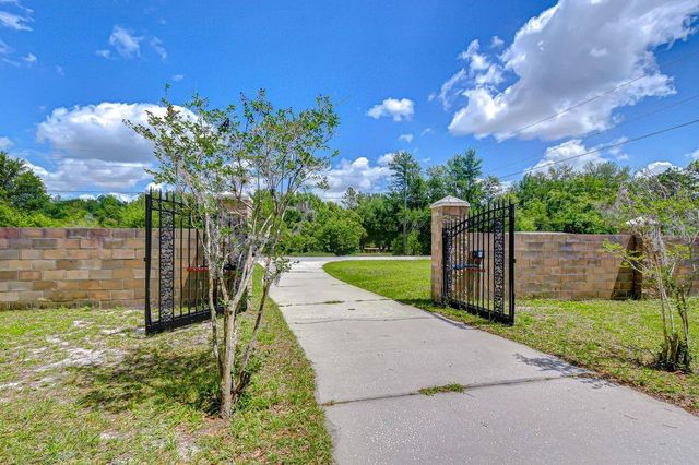 6213 PARKWAY BOULEVARD, Land O Lakes, FL 34639