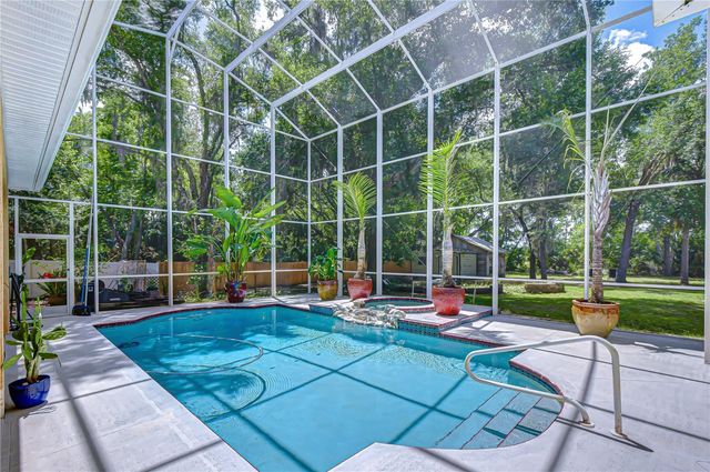 6213 PARKWAY BOULEVARD, Land O Lakes, FL 34639