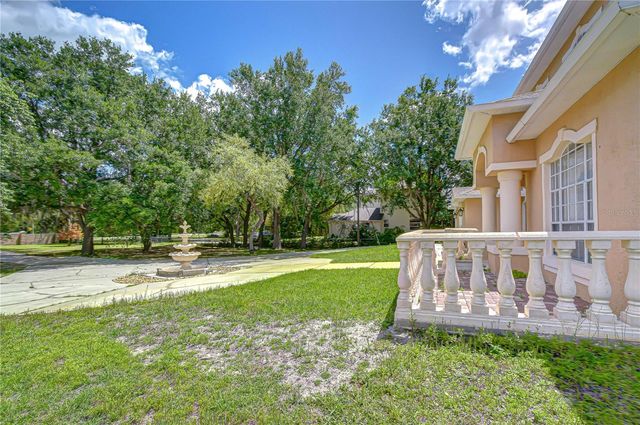 6213 PARKWAY BOULEVARD, Land O Lakes, FL 34639