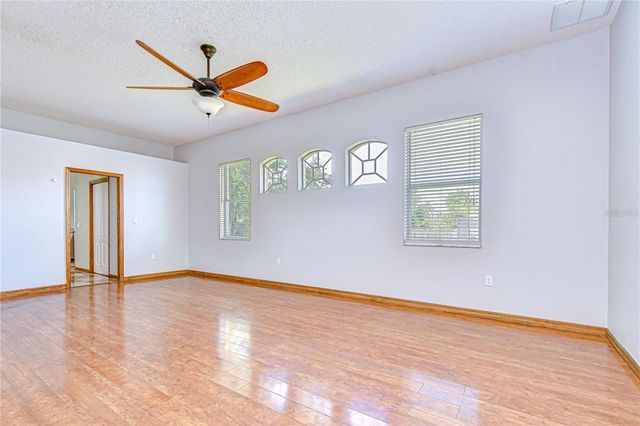 6213 PARKWAY BOULEVARD, Land O Lakes, FL 34639