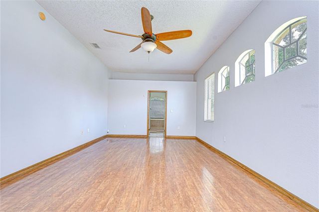 6213 PARKWAY BOULEVARD, Land O Lakes, FL 34639