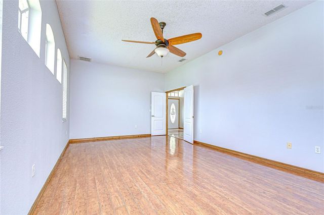 6213 PARKWAY BOULEVARD, Land O Lakes, FL 34639