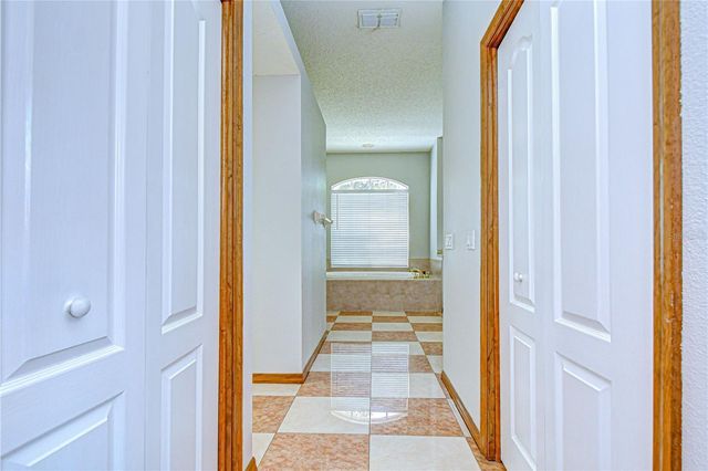 6213 PARKWAY BOULEVARD, Land O Lakes, FL 34639