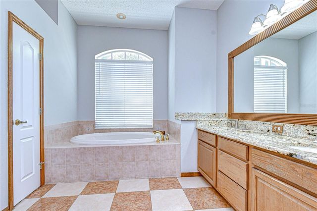 6213 PARKWAY BOULEVARD, Land O Lakes, FL 34639