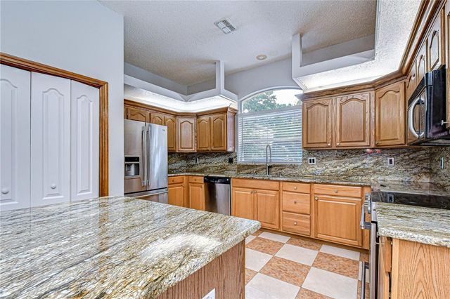 6213 PARKWAY BOULEVARD, Land O Lakes, FL 34639