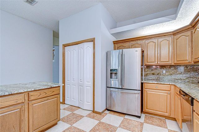6213 PARKWAY BOULEVARD, Land O Lakes, FL 34639