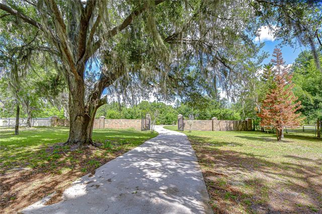 6213 PARKWAY BOULEVARD, Land O Lakes, FL 34639
