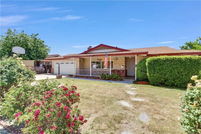 651 Buena Vista Parkway, Hemet, CA 92543
