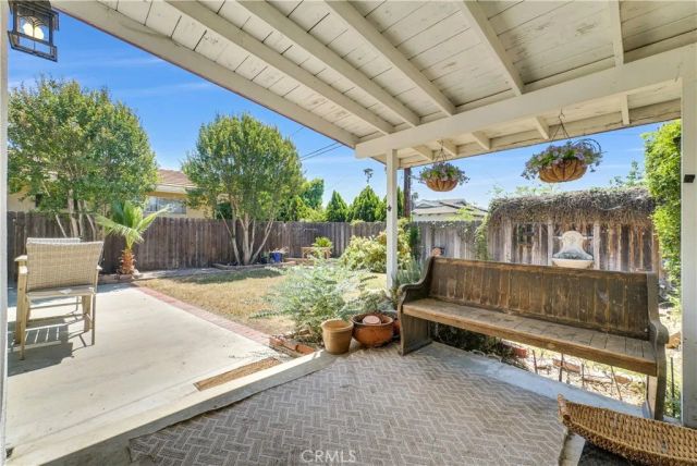 651 Buena Vista Parkway, Hemet, CA 92543