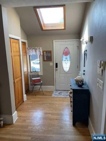 62 Park Avenue, Lyndhurst, NJ 07071