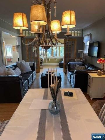 62 Park Avenue, Lyndhurst, NJ 07071