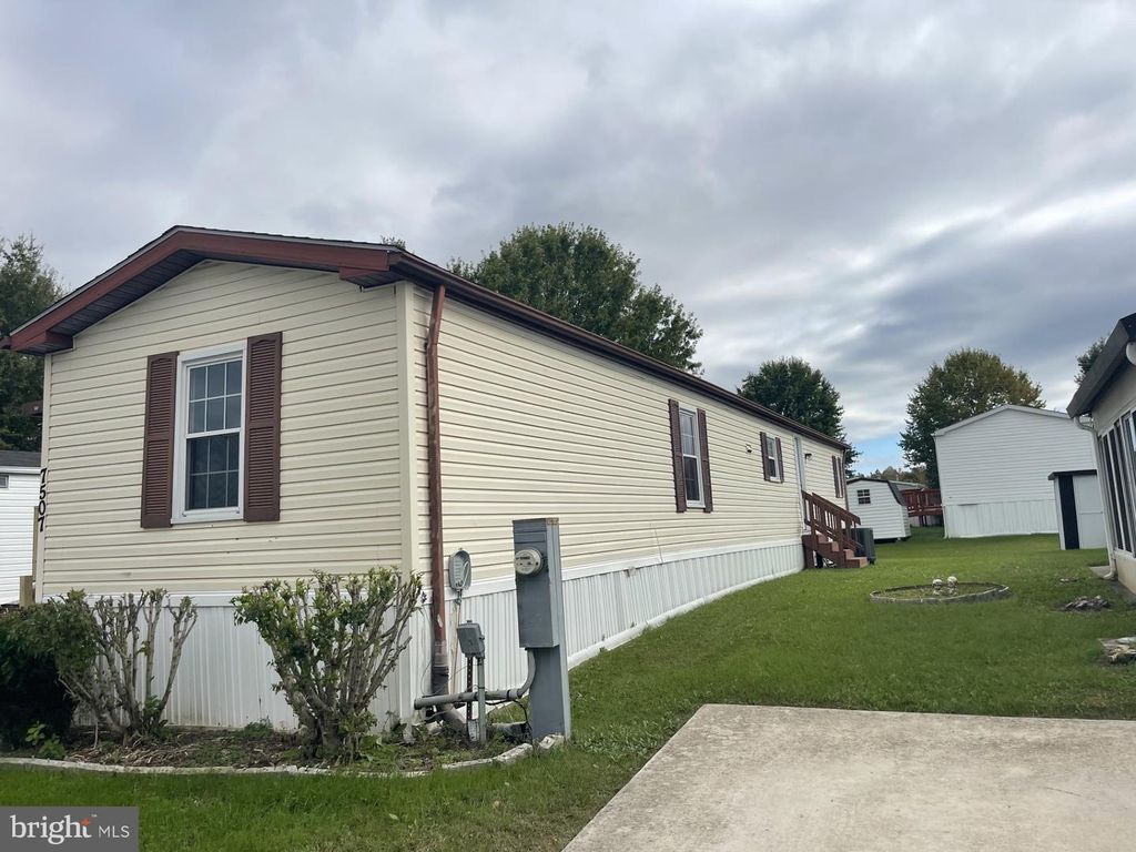 7507 BISCAYNE BAY BLVD, Middle River, MD 21220