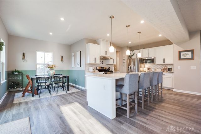 2064 Running Stream Court, Clearcreek Twp, OH 45458