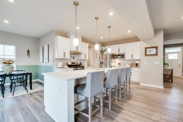 2064 Running Stream Court, Clearcreek Twp, OH 45458