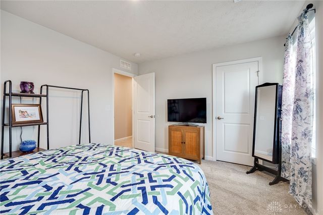 2064 Running Stream Court, Clearcreek Twp, OH 45458