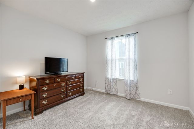 2064 Running Stream Court, Clearcreek Twp, OH 45458