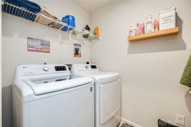 2064 Running Stream Court, Clearcreek Twp, OH 45458