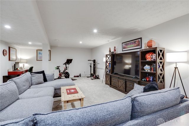 2064 Running Stream Court, Clearcreek Twp, OH 45458