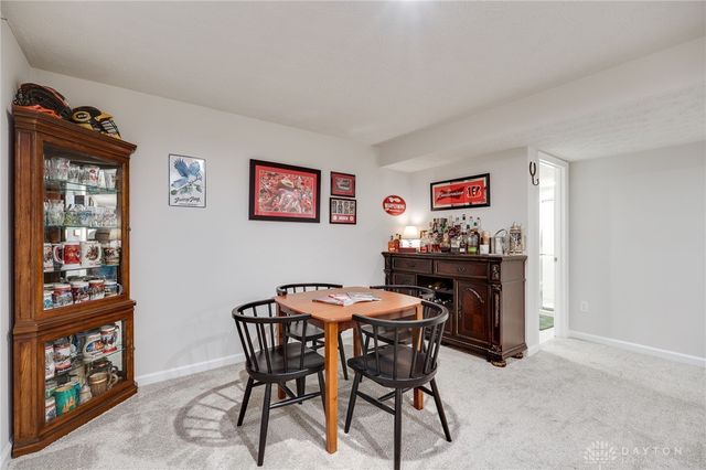 2064 Running Stream Court, Clearcreek Twp, OH 45458