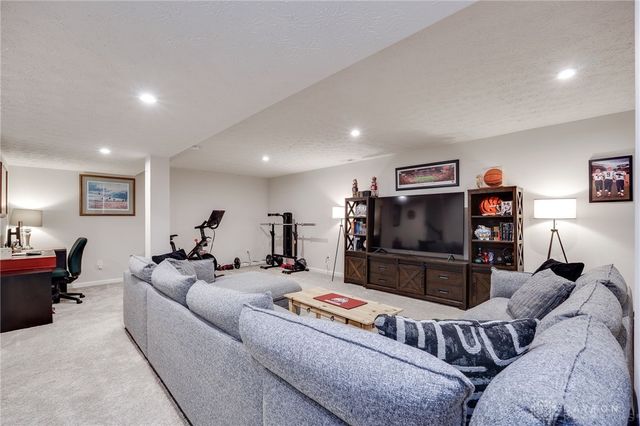 2064 Running Stream Court, Clearcreek Twp, OH 45458