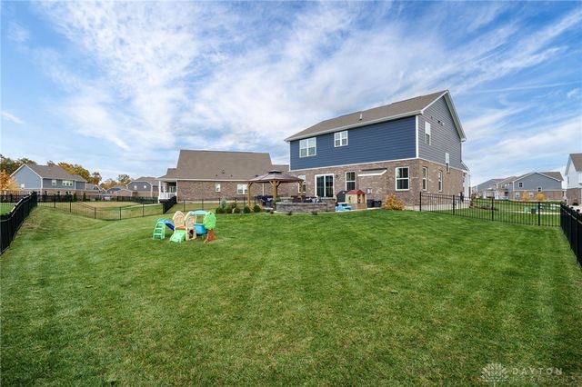 2064 Running Stream Court, Clearcreek Twp, OH 45458