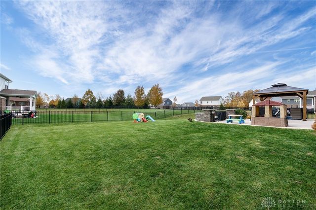 2064 Running Stream Court, Clearcreek Twp, OH 45458