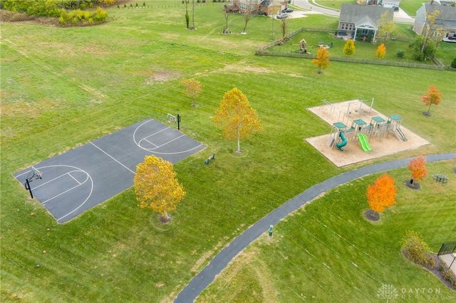 2064 Running Stream Court, Clearcreek Twp, OH 45458