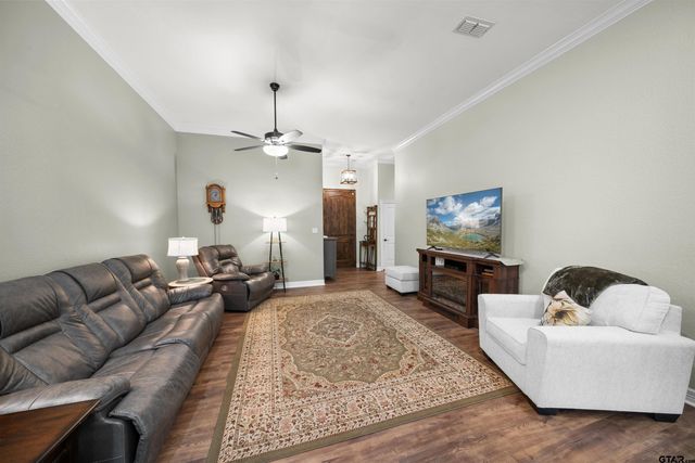 4214 Colina Trail, Tyler, TX 75707