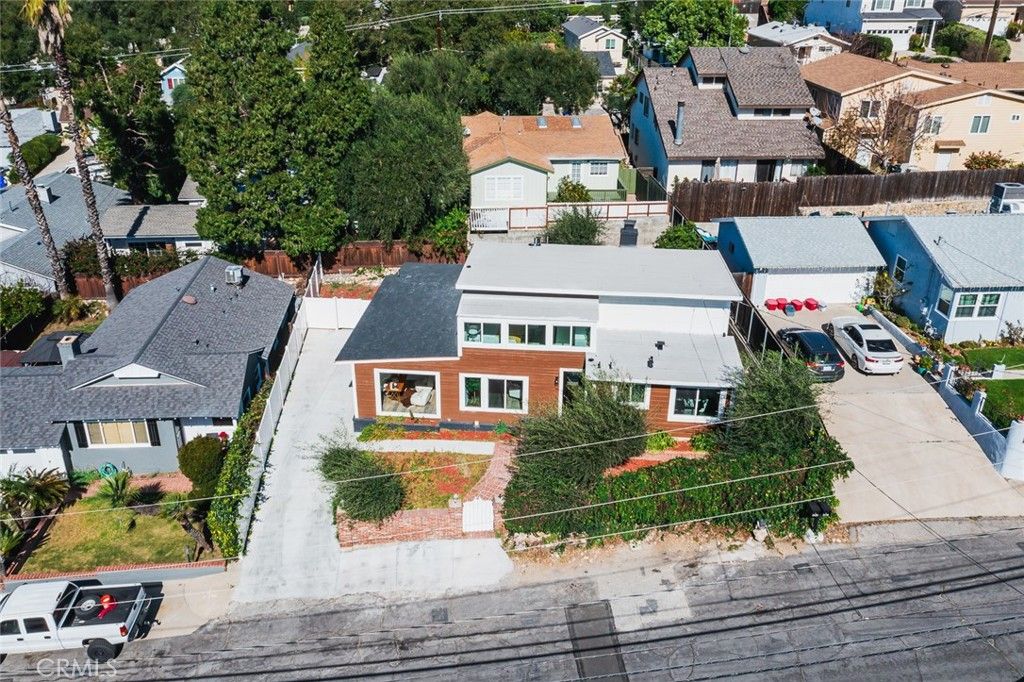 Image 51 of property listing at 2423 Rockdell, La Crescenta, CA 91214