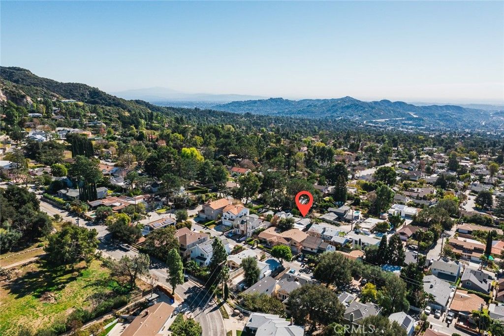 Image 57 of property listing at 2423 Rockdell, La Crescenta, CA 91214