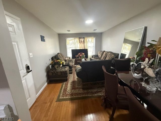 949 Olive St, Elizabeth City, NJ 07201