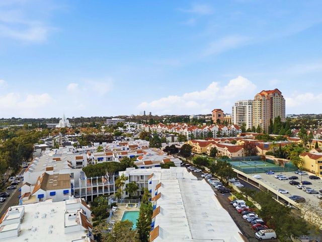 8310 Regents Rd 1E, San Diego, CA 92122