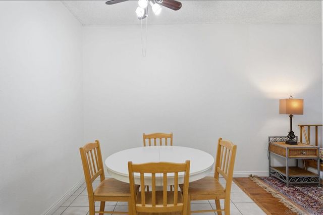 8310 Regents Rd 1E, San Diego, CA 92122