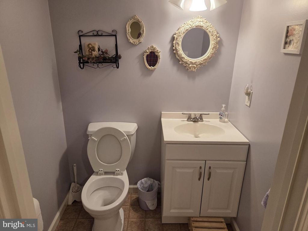 5232 MEADOW LN, Gap, PA 17527
