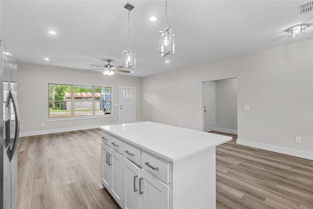106 N Lackey Street, Tom Bean, TX 75489