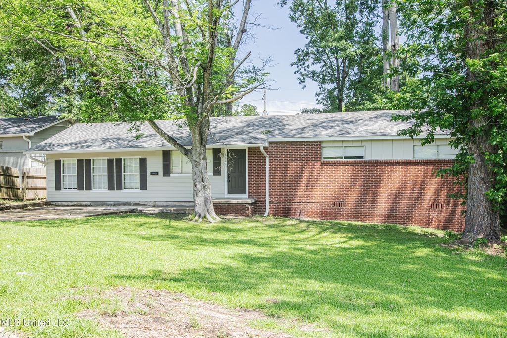 612 Heather Lane, Jackson, MS 39206