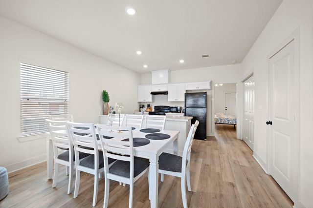 3610 Sealy Street, Galveston, TX 77550