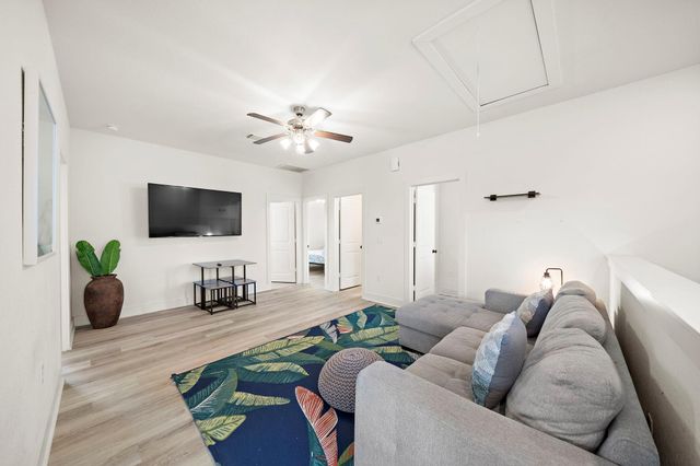 3610 Sealy Street, Galveston, TX 77550
