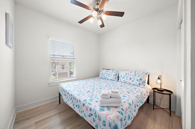 3610 Sealy Street, Galveston, TX 77550