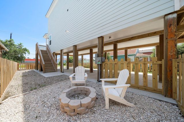 3610 Sealy Street, Galveston, TX 77550