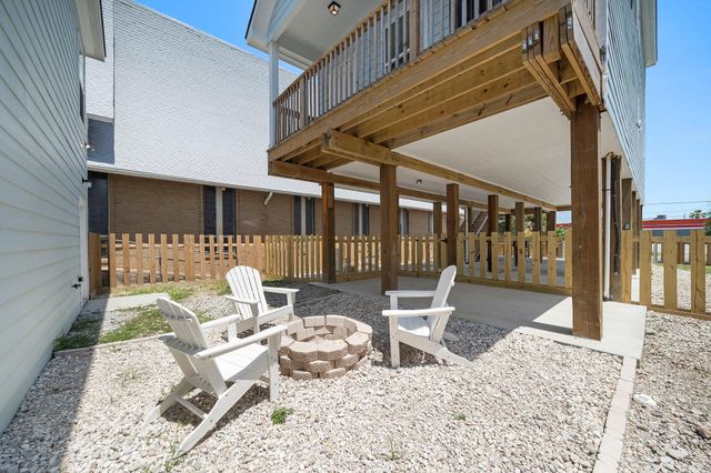 3610 Sealy Street, Galveston, TX 77550