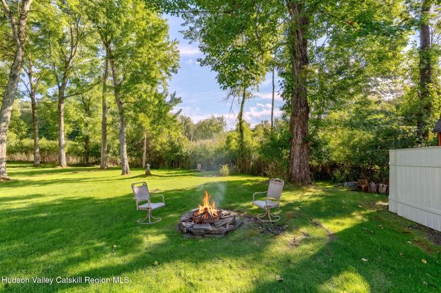 14 Kerry Lane, Kingston, NY 12401