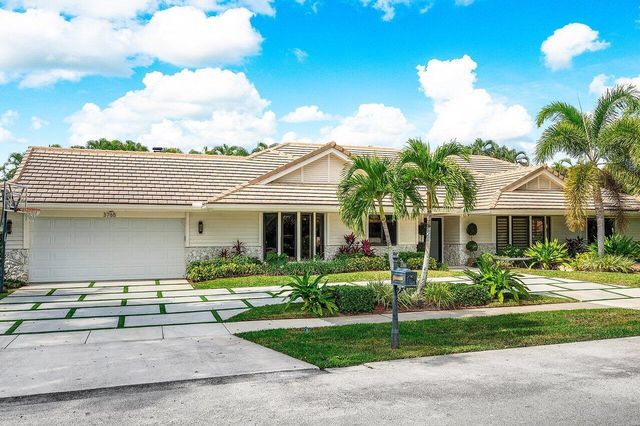 3765 Kings Way, Boca Raton, FL 33434