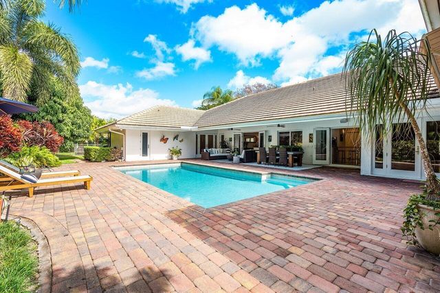 3765 Kings Way, Boca Raton, FL 33434