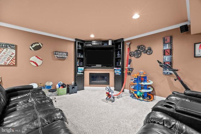 523 TURTLE LN, Langhorne, PA 19047