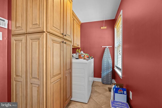 523 TURTLE LN, Langhorne, PA 19047