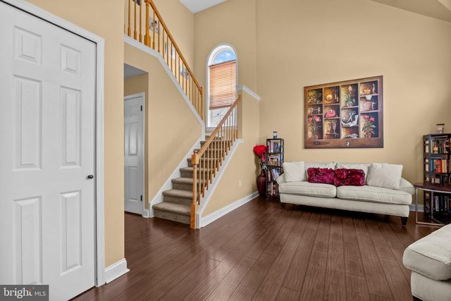 523 TURTLE LN, Langhorne, PA 19047