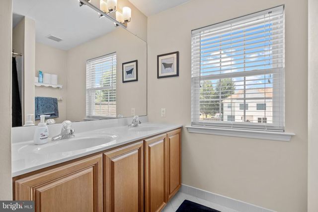 523 TURTLE LN, Langhorne, PA 19047